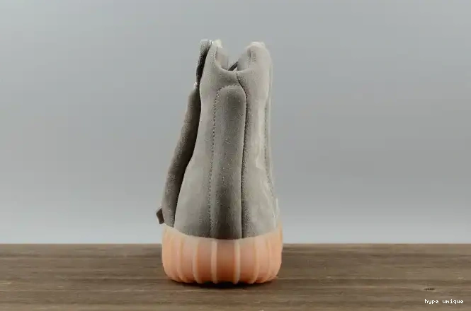hype GLOW GUM LIGHT GREY 750 YEEZY ADIDAS DARK BB1840 BOOST 0601